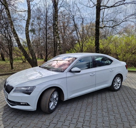 Skoda Superb cena 105000 przebieg: 34811, rok produkcji 2019 z Opole małe 92